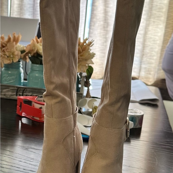 High Heel Suede Buckle Boots brand new size 6 in a half - Picture 11 of 11